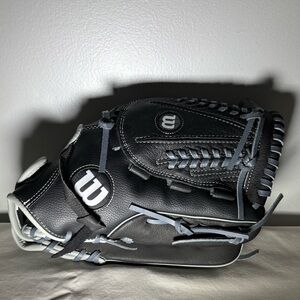 Brand new Wilson A360 Slowpitch Softball Glove 13" A03RS1713